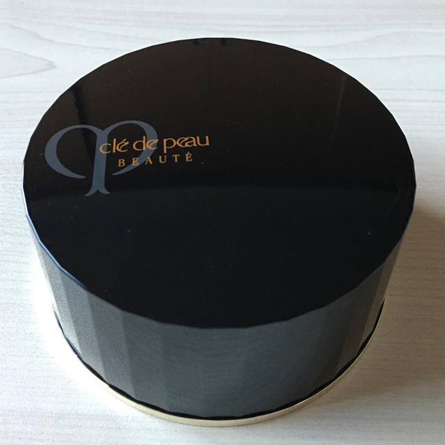 ランキングや新製品 CLE DE PEAU BEAUTE CPB クレ ド ポーボーテ パフ プードルトランスパラント n