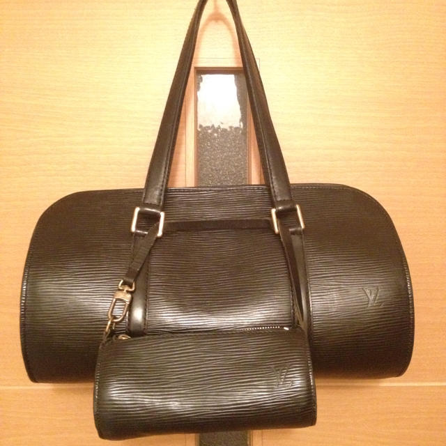 LOUIS VUITTON - ルイヴィトン！エピ 黒スプロ♡