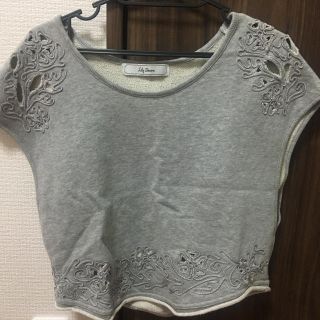 リリーブラウン(Lily Brown)のliliybrown❤刺繍スウェットトップス、美品🌼リリーブラウン(Tシャツ(半袖/袖なし))