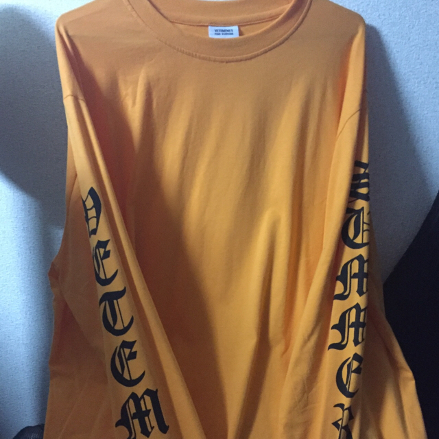 Supreme(シュプリーム)の【即購入可】vetememes ロンT メンズのトップス(Tシャツ/カットソー(七分/長袖))の商品写真