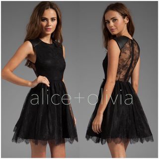 アリスアンドオリビア(Alice+Olivia)の専用 alice+olivia黒レースワンピース(ミニワンピース)