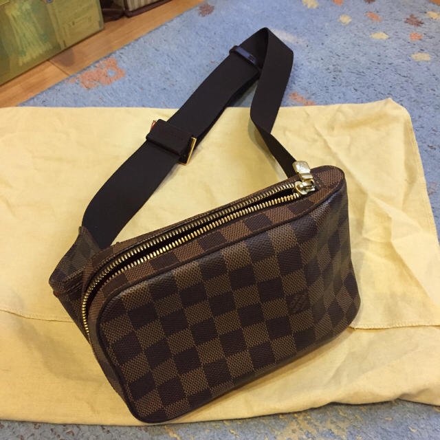 LOUIS VUITTON(ルイヴィトン)のルイヴィトン ジェロニモス レディースのバッグ(ボディバッグ/ウエストポーチ)の商品写真