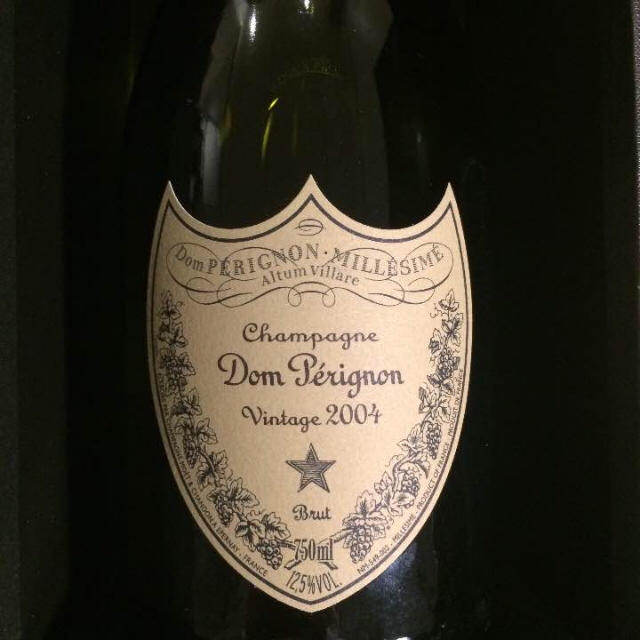 Dom Pérignon(ドンペリニヨン)の♡ドンペリ VINTAGE 2004 食品/飲料/酒の酒(シャンパン/スパークリングワイン)の商品写真