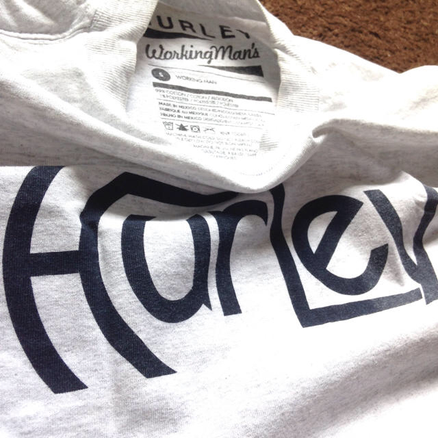 Hurley(ハーレー)の【クリアランス✨売り切り！】Men's Hurley T-shirt メンズのトップス(Tシャツ/カットソー(半袖/袖なし))の商品写真