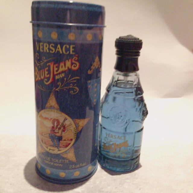 VERSACE(ヴェルサーチ)のブルージーンズ 香水 コスメ/美容の香水(香水(男性用))の商品写真