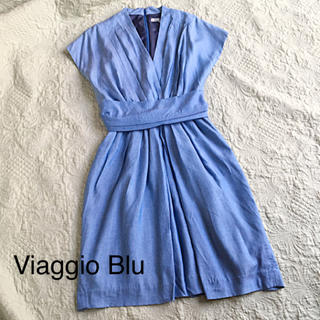 ビアッジョブルー(VIAGGIO BLU)のビアッジョブルー  デニムブルーのベルト付きワンピース(ひざ丈ワンピース)
