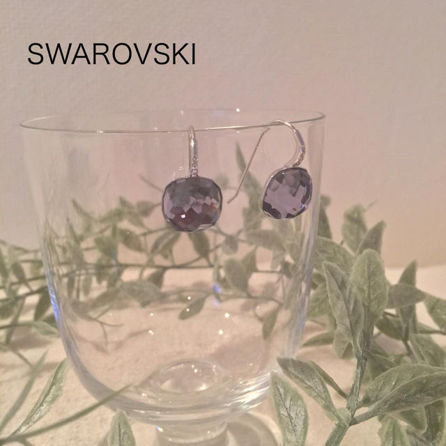 SWAROVSKI(スワロフスキー)のxi様専用 スワロフスキーピアス レディースのアクセサリー(ピアス)の商品写真