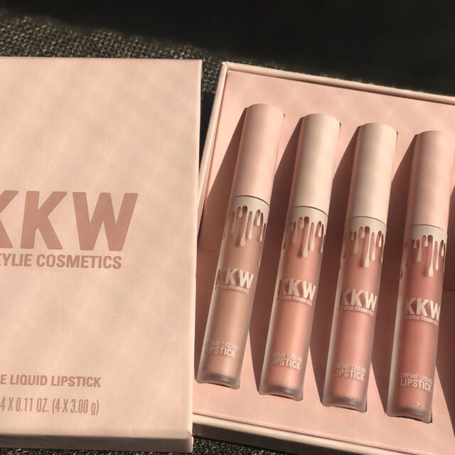 【完売品✨レア】KKW ヌードグロスセット