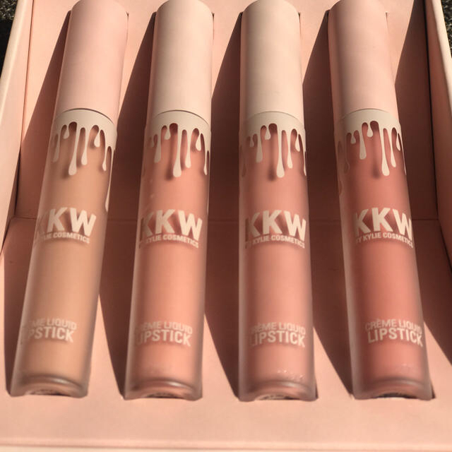 【完売品✨レア】KKW ヌードグロスセット