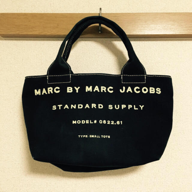 MARC BY MARC JACOBS(マークバイマークジェイコブス)の【定価約30000】大人気カラー♡売り切れ続出♡マークサプライトートS レディースのバッグ(トートバッグ)の商品写真