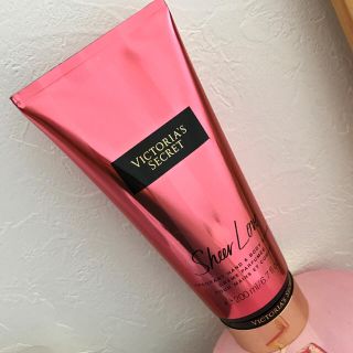 ヴィクトリアズシークレット(Victoria's Secret)の新品♡Victria's Secret♡ハンドボディクリーム(ボディクリーム)