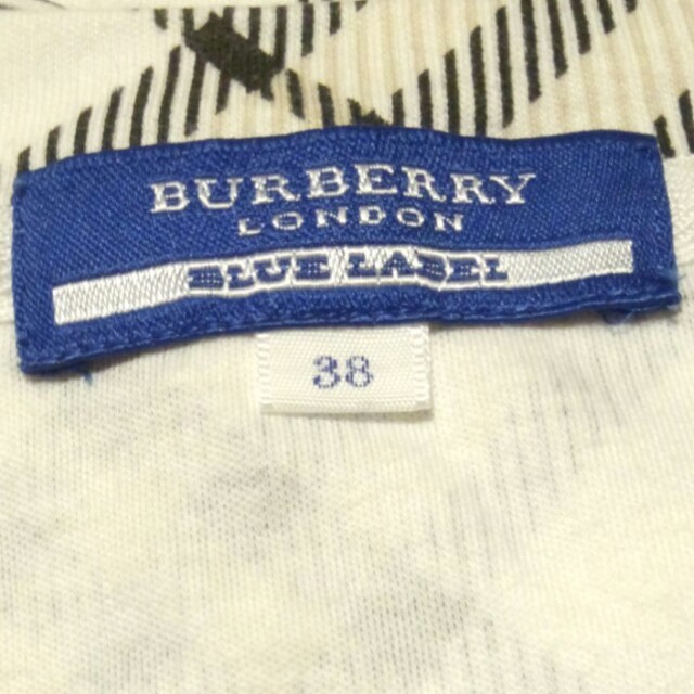 BURBERRY(バーバリー)のBURBERRY　Tシャツ レディースのトップス(Tシャツ(半袖/袖なし))の商品写真