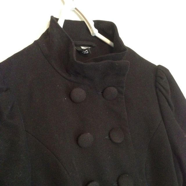 H&M(エイチアンドエム)の美品♡ブラック・Aラインコート レディースのジャケット/アウター(ロングコート)の商品写真