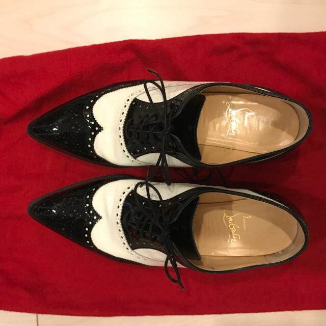 Christian Louboutin(クリスチャンルブタン)の専用です レディースの靴/シューズ(ローファー/革靴)の商品写真