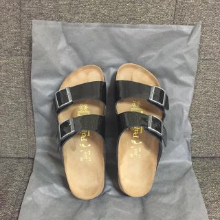 ビルケンシュトック(BIRKENSTOCK)のビルケンシュトック  size38 ARIZONA エナメル仕様  厚底(サンダル)