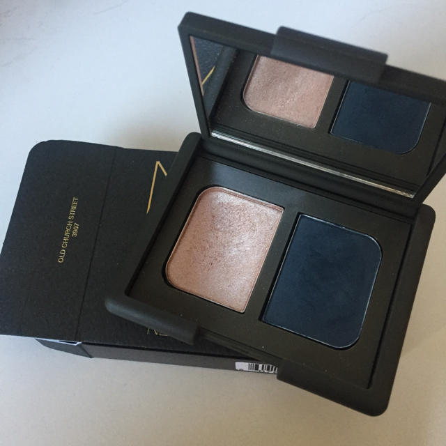 NARS(ナーズ)のナーズ サマコレ デュオアイシャドー 3907 コスメ/美容のベースメイク/化粧品(アイシャドウ)の商品写真