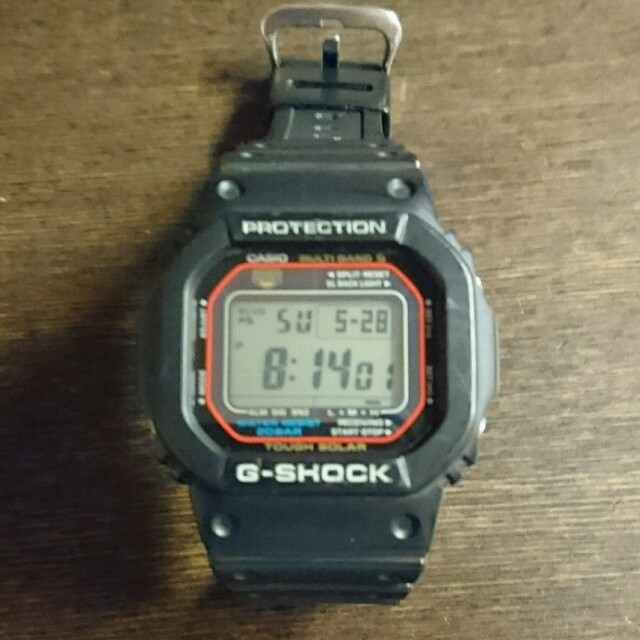 G-SHOCK(ジーショック)のGW‐5600(レッド＆ブラック)そらじろう様専用品 メンズの時計(腕時計(デジタル))の商品写真