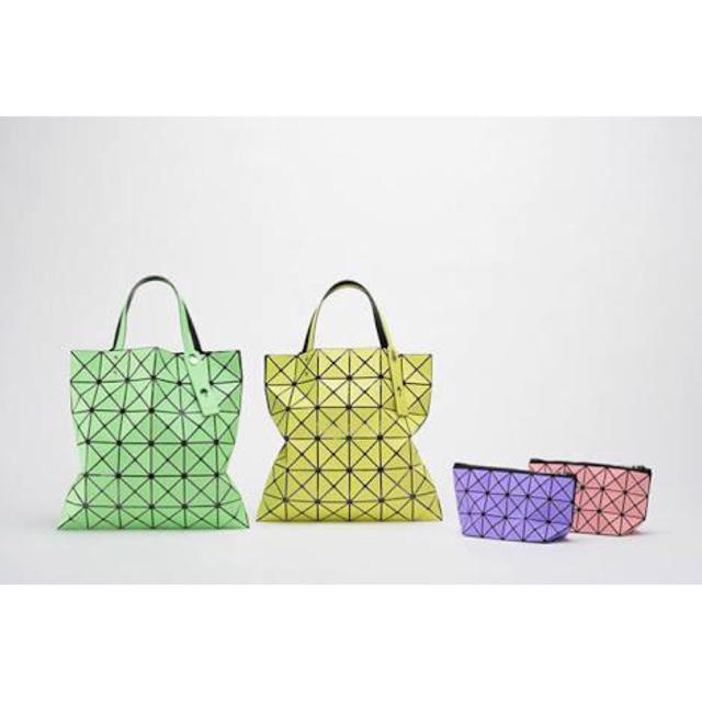 ISSEY MIYAKE(イッセイミヤケ)のBAO BAO ISSEY MIYAKE / LUCENT-1 (イエロー) レディースのバッグ(トートバッグ)の商品写真