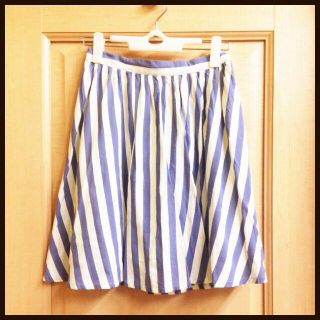 ダブルクローゼット(w closet)のw closet ボーダースカート(ひざ丈スカート)