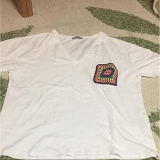 ザラ(ZARA)のZARA 刺繍ポケット付きTシャツ(Tシャツ(半袖/袖なし))