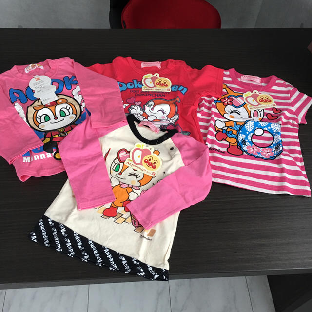 BANDAI(バンダイ)のアンパンマン ドキンちゃん Tシャツセット 95cm 訳あり キッズ/ベビー/マタニティのキッズ服女の子用(90cm~)(Tシャツ/カットソー)の商品写真