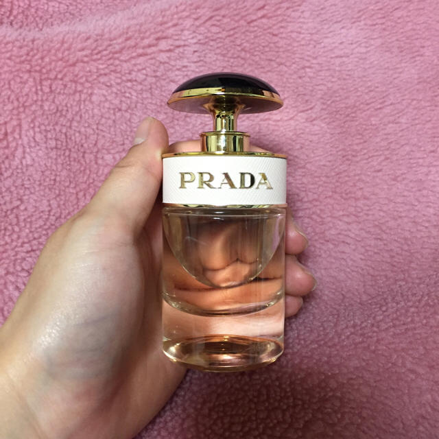 PRADA(プラダ)のPRADA CANDY 香水 コスメ/美容の香水(香水(女性用))の商品写真