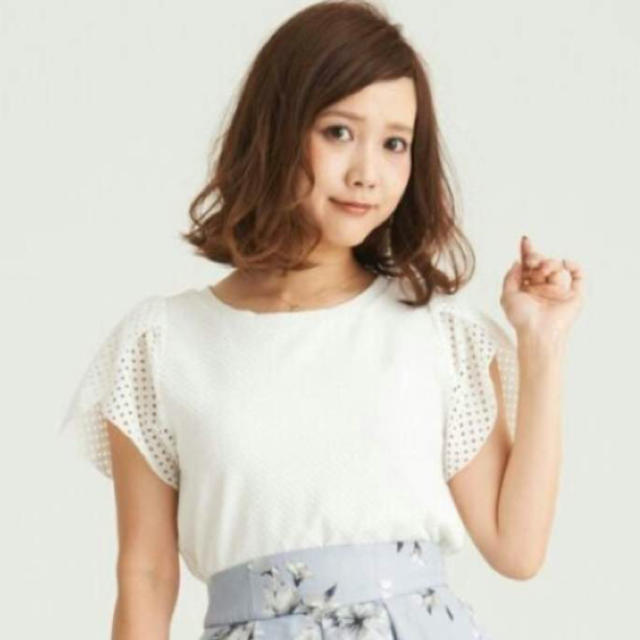 MAJESTIC LEGON(マジェスティックレゴン)の田中里奈ちゃんTシャツ ベージュ レディースのトップス(Tシャツ(半袖/袖なし))の商品写真