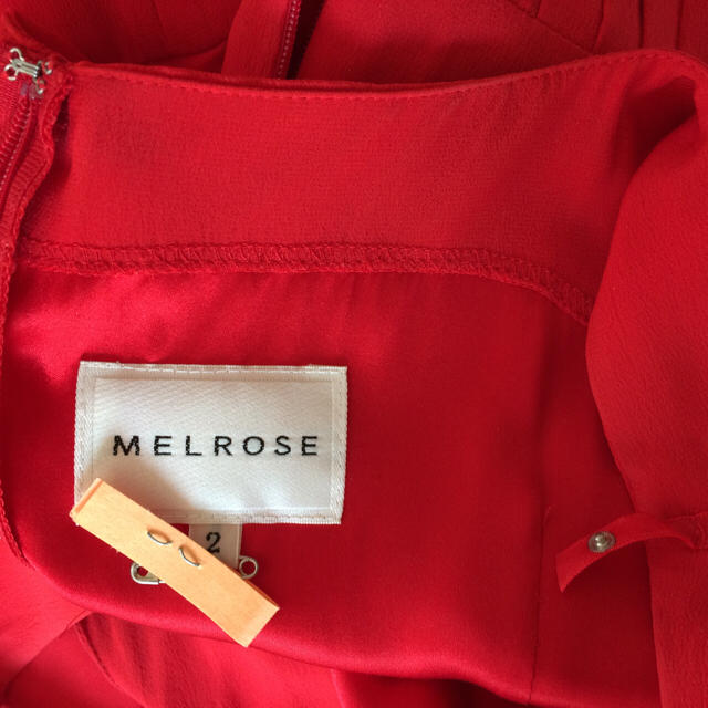 MELROSE(メルローズ)の総シルクワンピース レディースのフォーマル/ドレス(ミディアムドレス)の商品写真