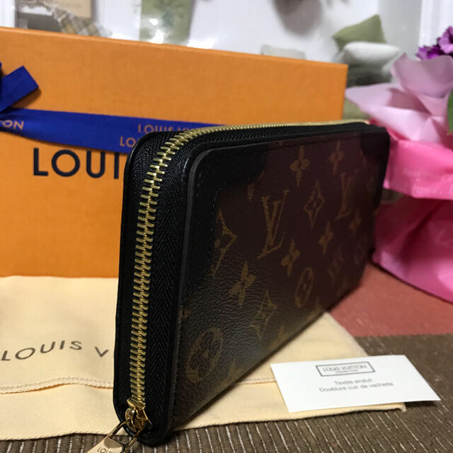 LOUIS VUITTON(ルイヴィトン)の★限界底値★ルイ ヴィトン未使用品ジッピーウォレット レディースのファッション小物(財布)の商品写真