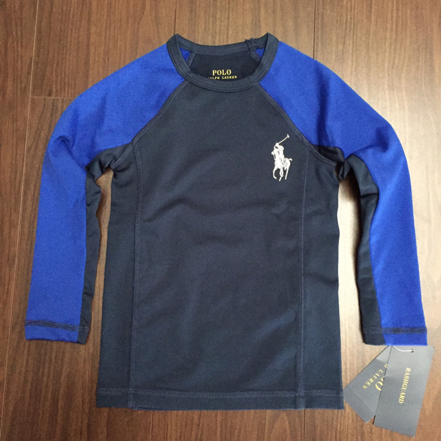 Ralph Lauren(ラルフローレン)の【新品☆2T】水着 ラッシュガード ラルフローレン キッズ/ベビー/マタニティのキッズ服男の子用(90cm~)(水着)の商品写真