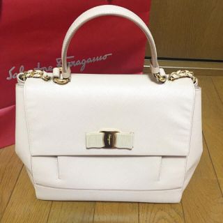 サルヴァトーレフェラガモ(Salvatore Ferragamo)のフェラガモ バッグ(ハンドバッグ)