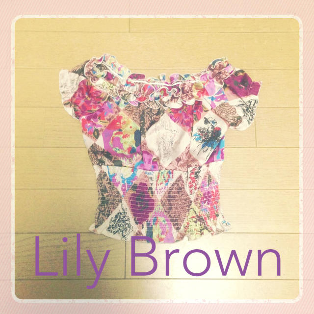 Lily Brown(リリーブラウン)のマルチパネルブラウス レディースのトップス(シャツ/ブラウス(半袖/袖なし))の商品写真