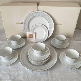 ノリタケ(Noritake)のノリタケ グレンローズプラチナ サロンセット&パーティーセット 17ピース(食器)