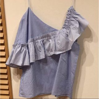 ザラ(ZARA)の新品 Stradivarius シンメトリー オフショル トップス(シャツ/ブラウス(半袖/袖なし))