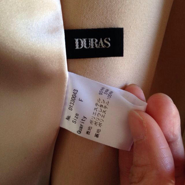 DURAS(デュラス)のDURAS 新品試着のみ ベージュJK レディースのジャケット/アウター(テーラードジャケット)の商品写真