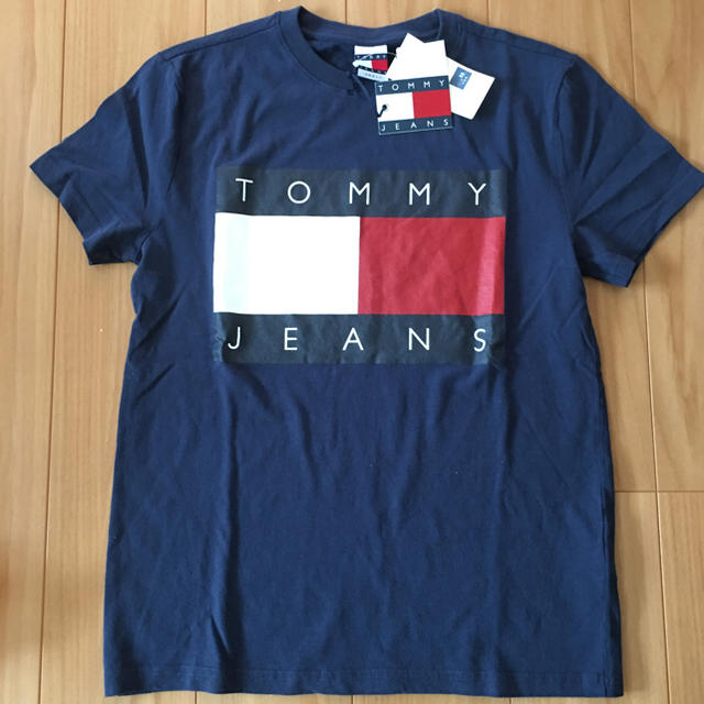 TOMMY HILFIGER(トミーヒルフィガー)の正規品 TOMMY HILFIGER Tシャツ メンズのトップス(Tシャツ/カットソー(半袖/袖なし))の商品写真