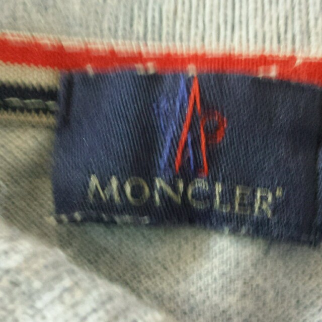 MONCLER(モンクレール)のモンクレールポロシャツ　M メンズのトップス(ポロシャツ)の商品写真