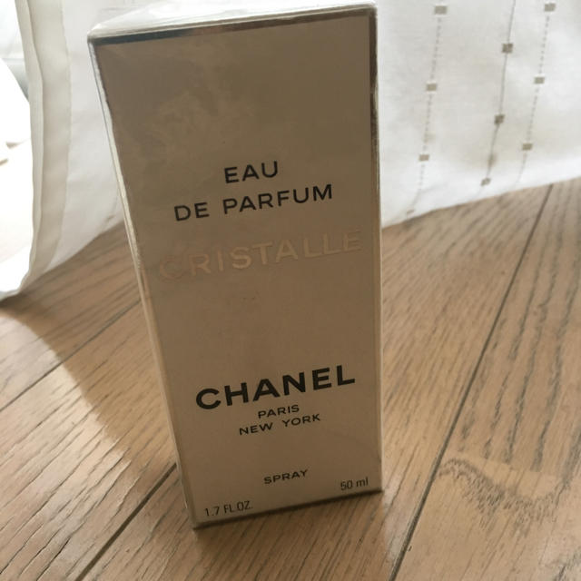 CHANEL(シャネル)のmaya様専用☆CHANEL EAU DE PARFUM CRISTALLE コスメ/美容の香水(香水(女性用))の商品写真