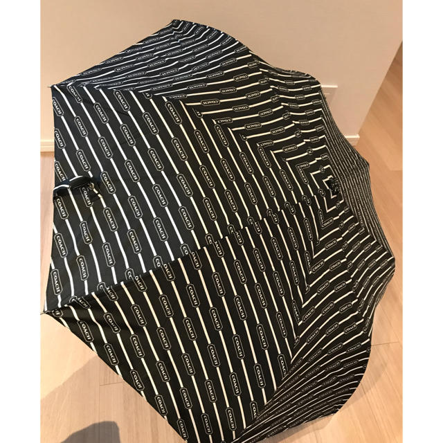 COACH(コーチ)のCOACH折畳みジャンプ傘♡最終価格 レディースのファッション小物(傘)の商品写真