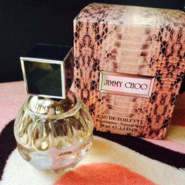 JIMMY CHOO(ジミーチュウ)の新品 Jimmy Choo オードトワレ JIMMY CHOO 40ml コスメ/美容の香水(香水(女性用))の商品写真