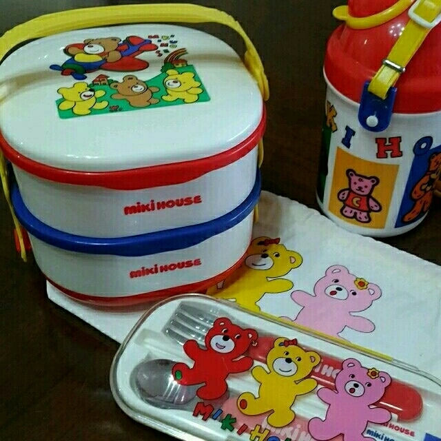 mikihouse(ミキハウス)のﾐｷﾊｳｽ🐻lunchBOX新品未使用 インテリア/住まい/日用品のキッチン/食器(弁当用品)の商品写真