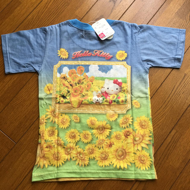 サンリオ(サンリオ)の新品☆HELLO KITTY 丁シャツ☆ キッズ/ベビー/マタニティのキッズ服女の子用(90cm~)(その他)の商品写真