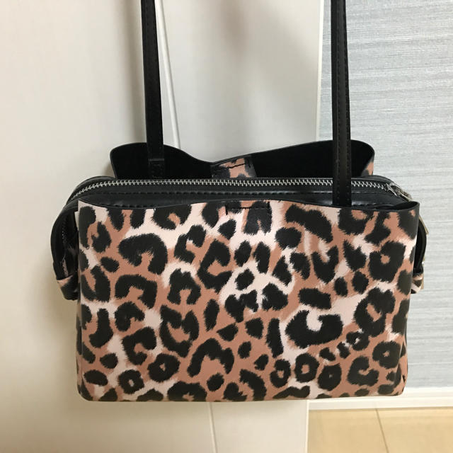 moussy(マウジー)の美品♥︎今期完売 レオパードショルダーbag レディースのバッグ(ショルダーバッグ)の商品写真