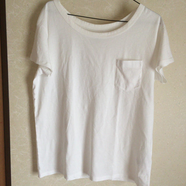 GU(ジーユー)の新品 GU Tシャツ レディースのトップス(Tシャツ(半袖/袖なし))の商品写真