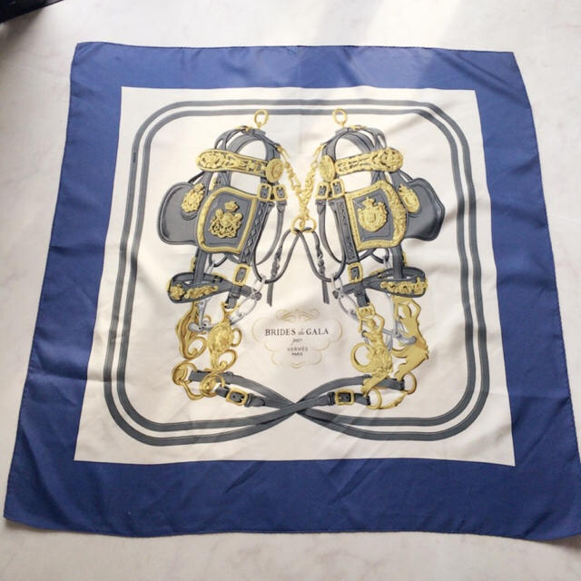 Hermes(エルメス)のHERMES 大判スカーフ 89×89 レディースのファッション小物(バンダナ/スカーフ)の商品写真