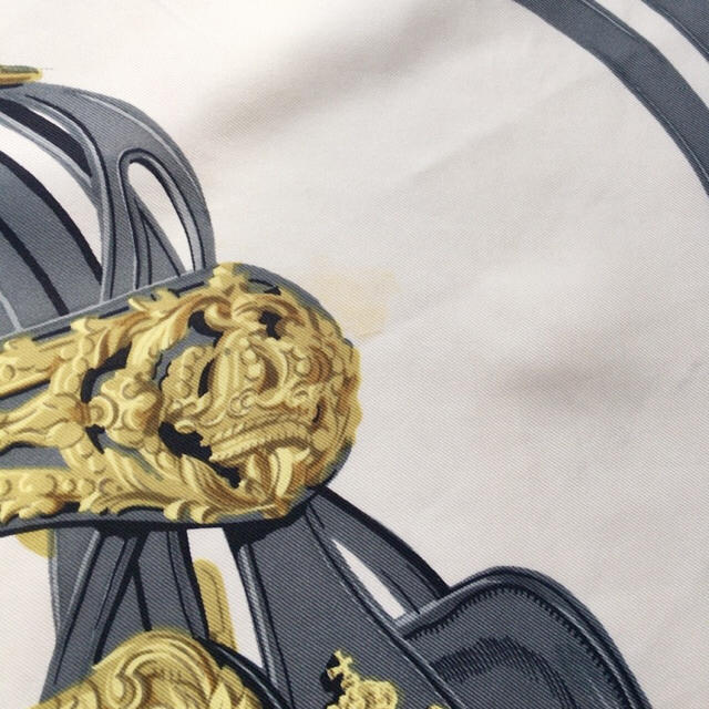 Hermes(エルメス)のHERMES 大判スカーフ 89×89 レディースのファッション小物(バンダナ/スカーフ)の商品写真