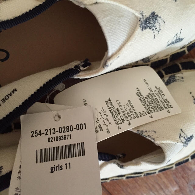 Abercrombie&Fitch(アバクロンビーアンドフィッチ)の新品abercrombieアバクロ kidsエスパドリーユ スリッポン キッズ/ベビー/マタニティのキッズ靴/シューズ(15cm~)(スリッポン)の商品写真