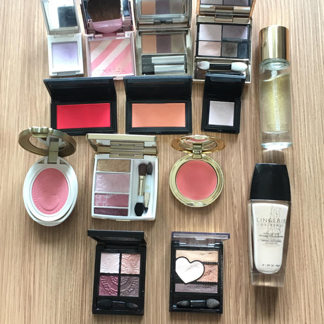 Yves Saint Laurent Beaute(イヴサンローランボーテ)のYSL、RMK、アディクションなどデパコスまとめ売り♡限定品も！残量9割以上 コスメ/美容のベースメイク/化粧品(アイシャドウ)の商品写真