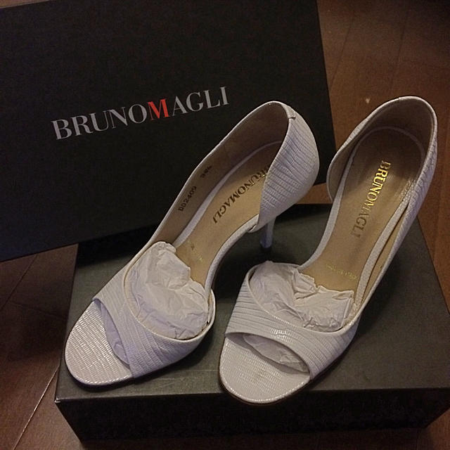 新販売 値下げ！BRUNOMAGLI パンプス dhlcm.lk