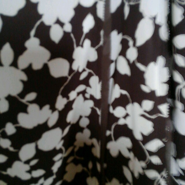 TO BE CHIC(トゥービーシック)のトゥービーシックのスカート レディースのスカート(ひざ丈スカート)の商品写真
